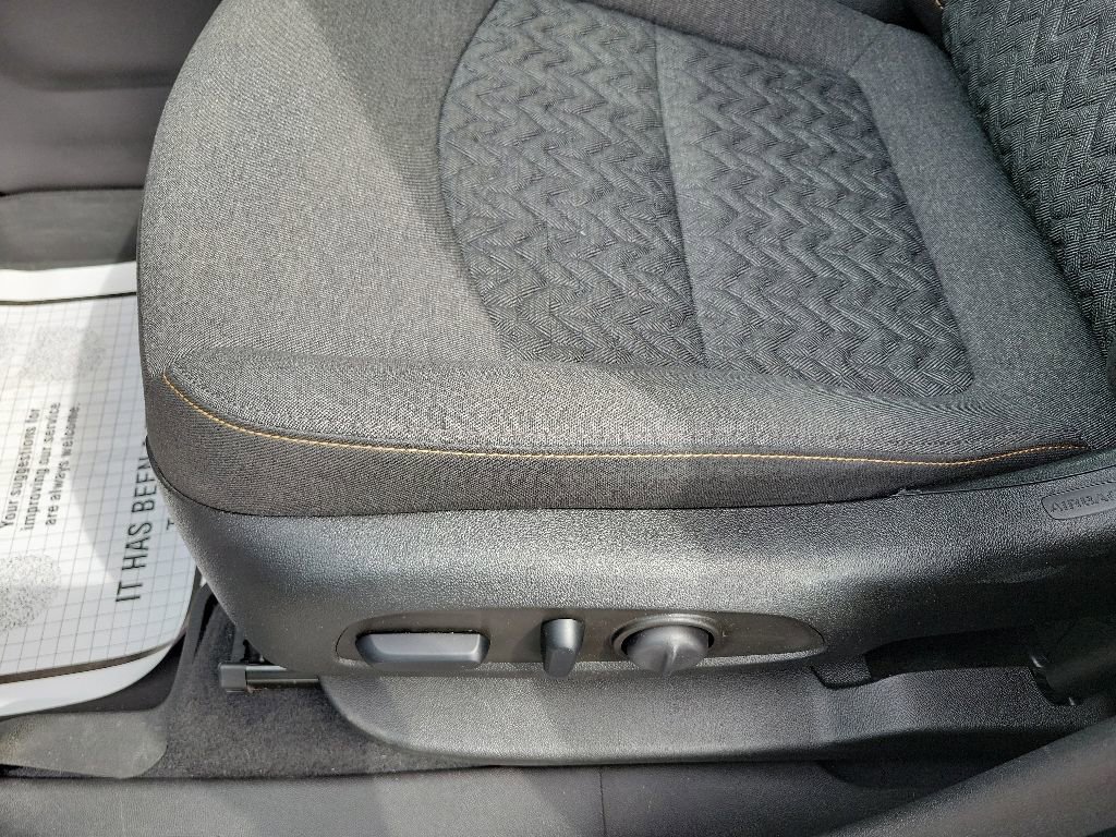 Used 2022 Chevrolet Equinox LT AWD/4WD image 14