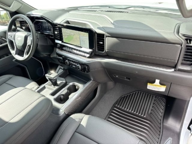 New 2026 Chevrolet Silverado 1500 LTZ w/ LTZ Convenience Package II AWD/4WD image 17