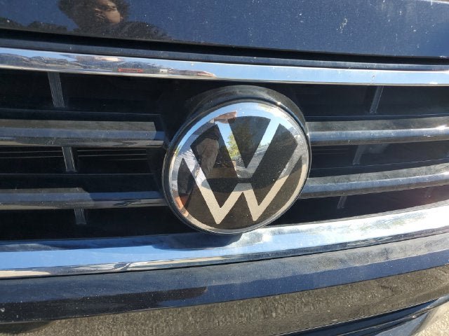 Used 2024 Volkswagen Tiguan SE R-Line AWD/4WD image 6