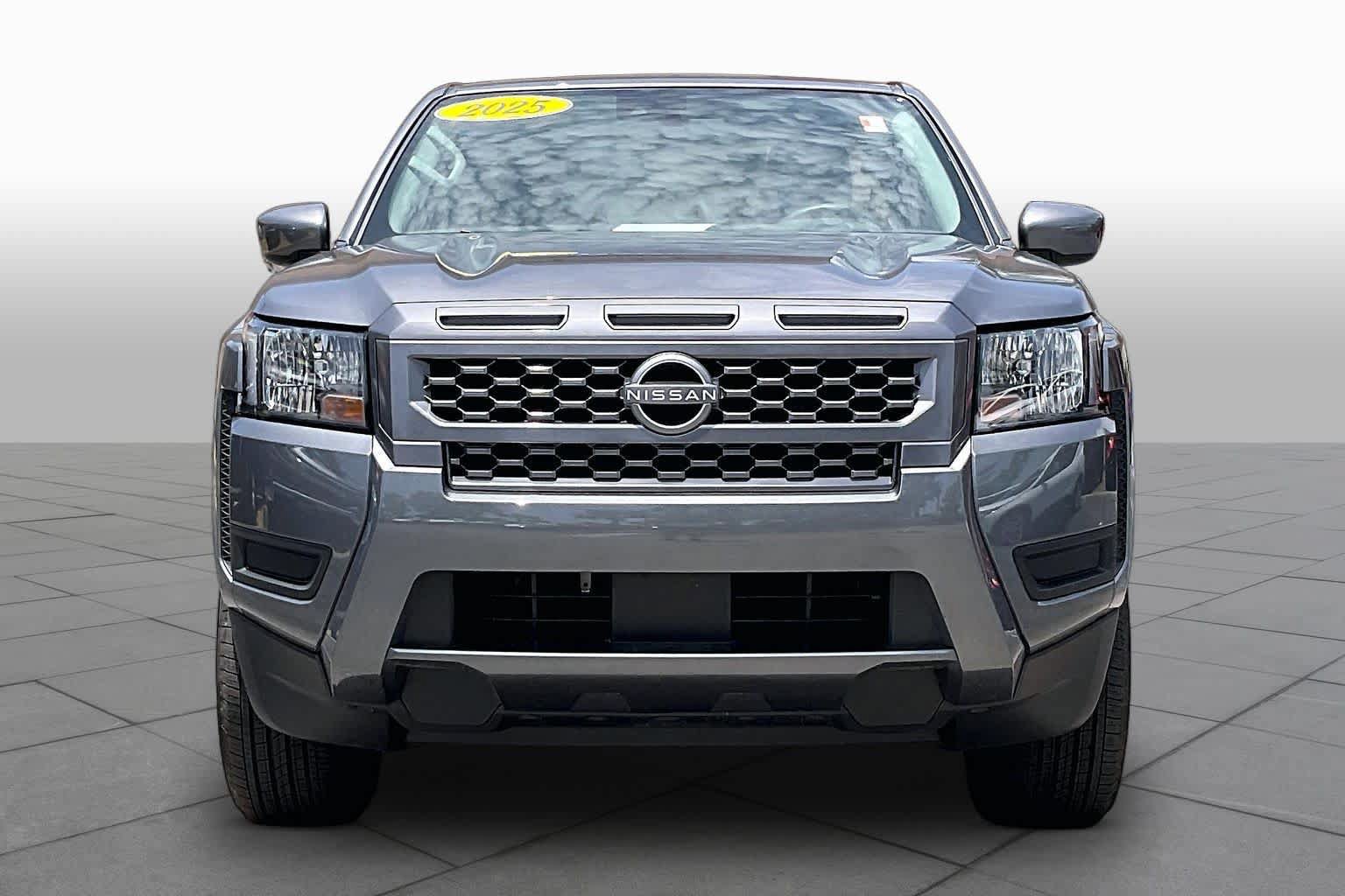 Used 2025 Nissan Frontier SV RWD image 4