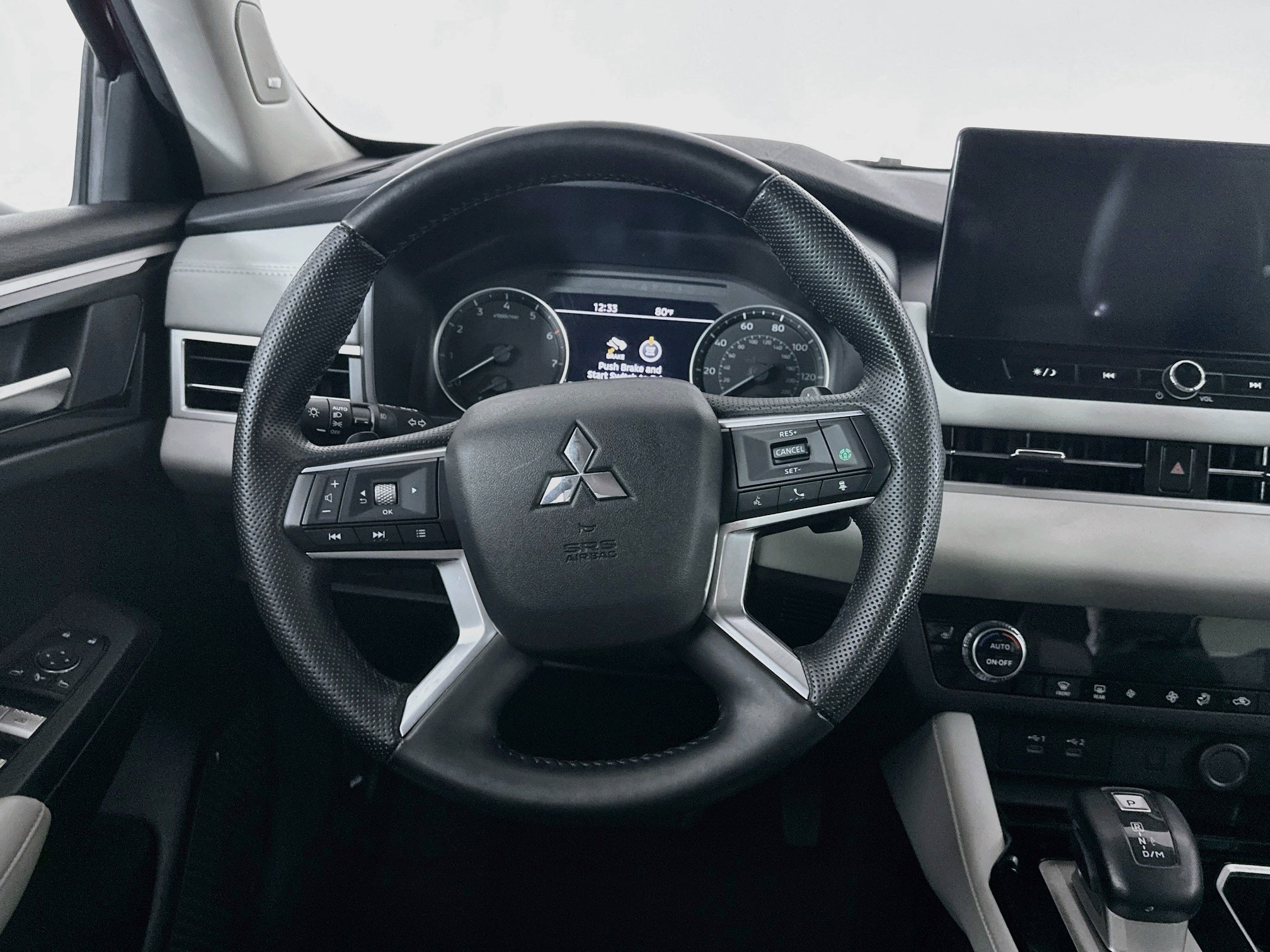 Used 2025 Mitsubishi Outlander SE FWD image 18