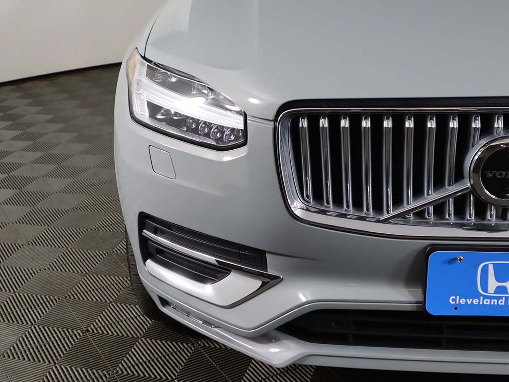 Used 2025 Volvo XC90 B6 Plus w/ Protection Package Premier AWD/4WD image 17