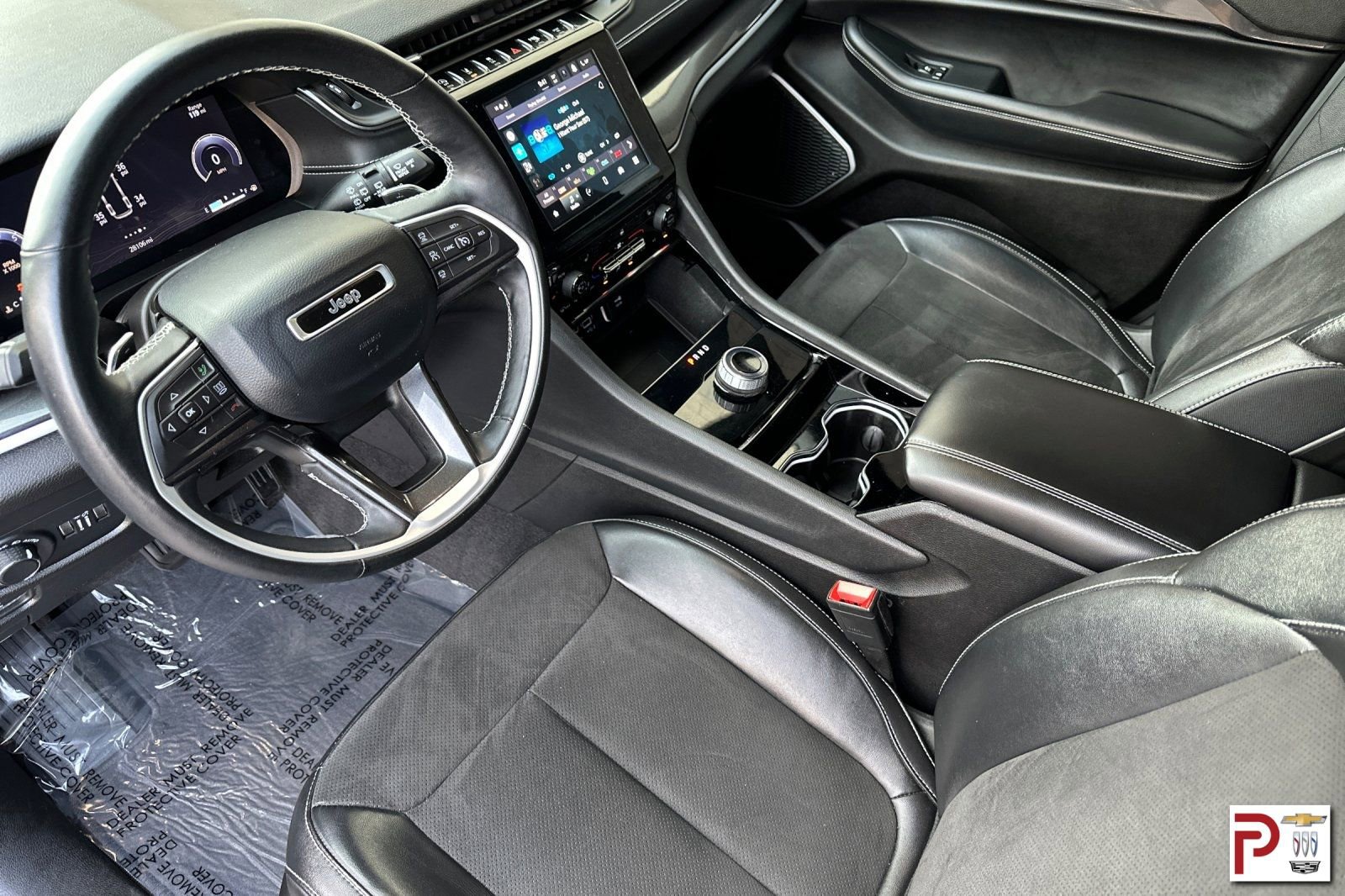 Used 2022 Jeep Grand Cherokee L Laredo image 10