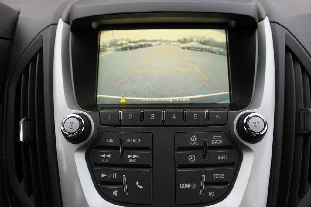 Used 2017 Chevrolet Equinox LT w/ Convenience Package image 18