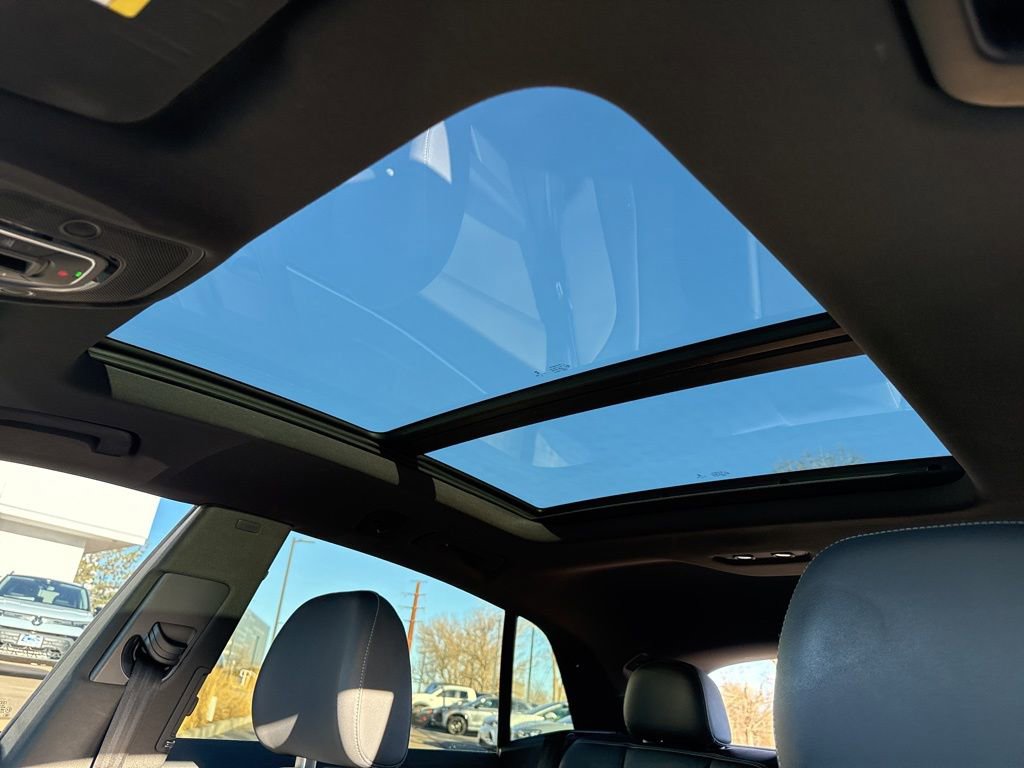 Used 2019 Audi Q8 Premium w/ Convenience Package image 23