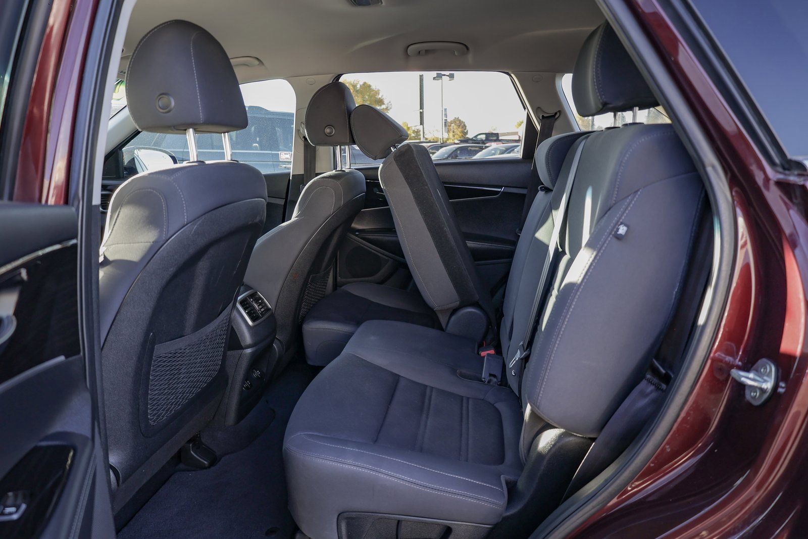 Used 2020 Kia Sorento LX w/ LX I4 Convenience Package image 17