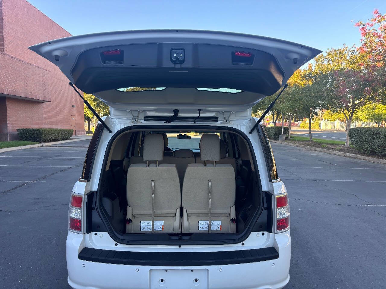 Used 2015 Ford Flex SEL image 16