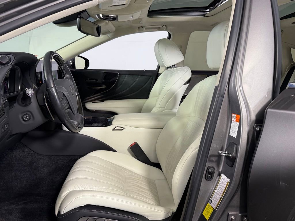 Used 2023 Lexus LS 500 w/ Interior Upgrade Package RWD image 20
