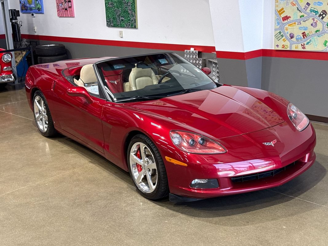 Used 2008 Chevrolet Corvette Convertible w/ Preferred Equipment Group RWD image 65