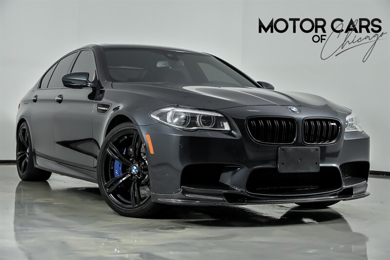 Used 2015 BMW M5 RWD image 1