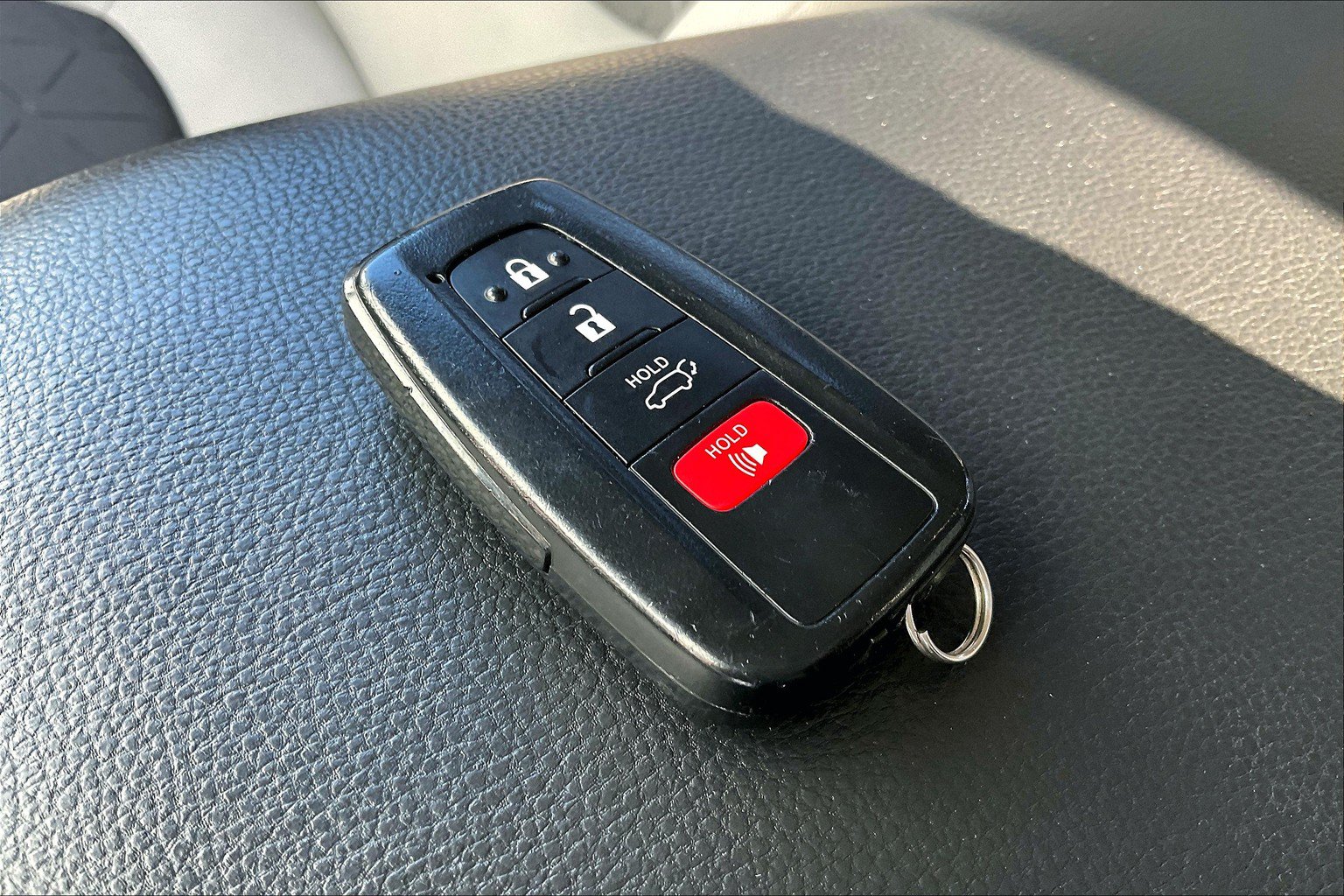 Used 2023 Toyota RAV4 XLE w/ Convenience Package AWD/4WD image 14