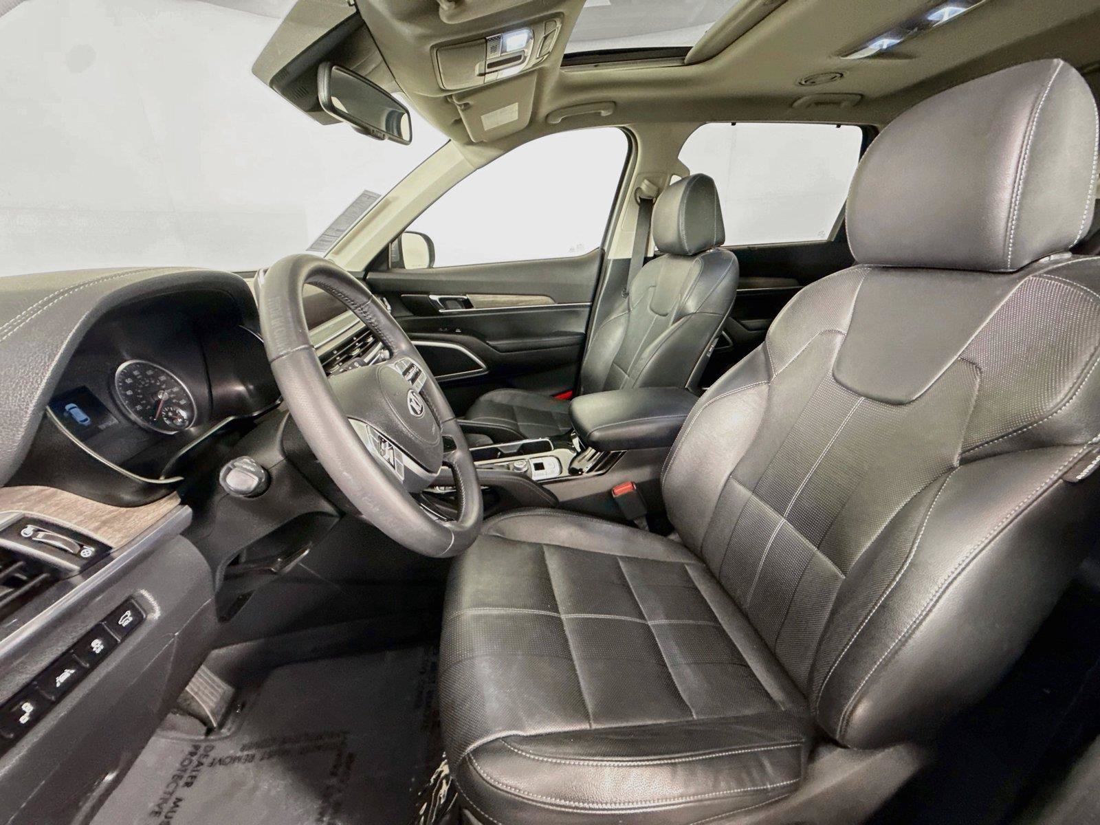 Used 2021 Kia Telluride EX w/ EX Premium Package FWD image 3