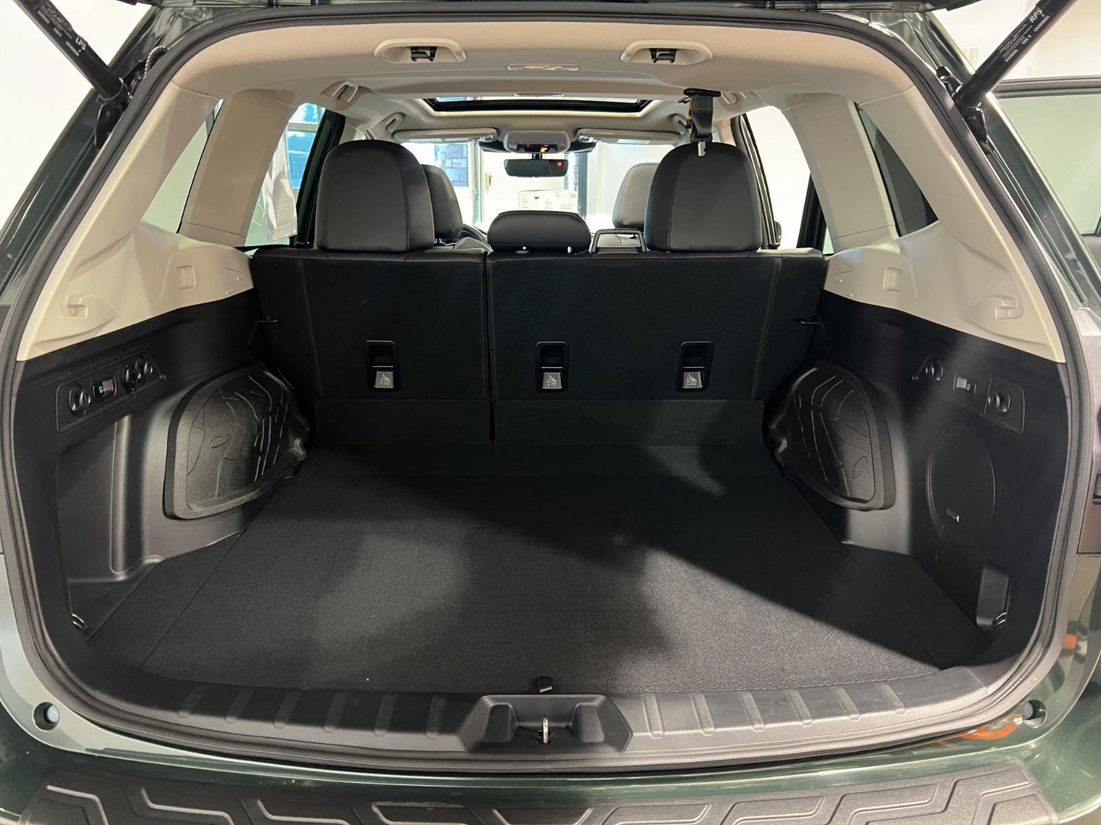 Used 2023 Subaru Forester Touring image 34