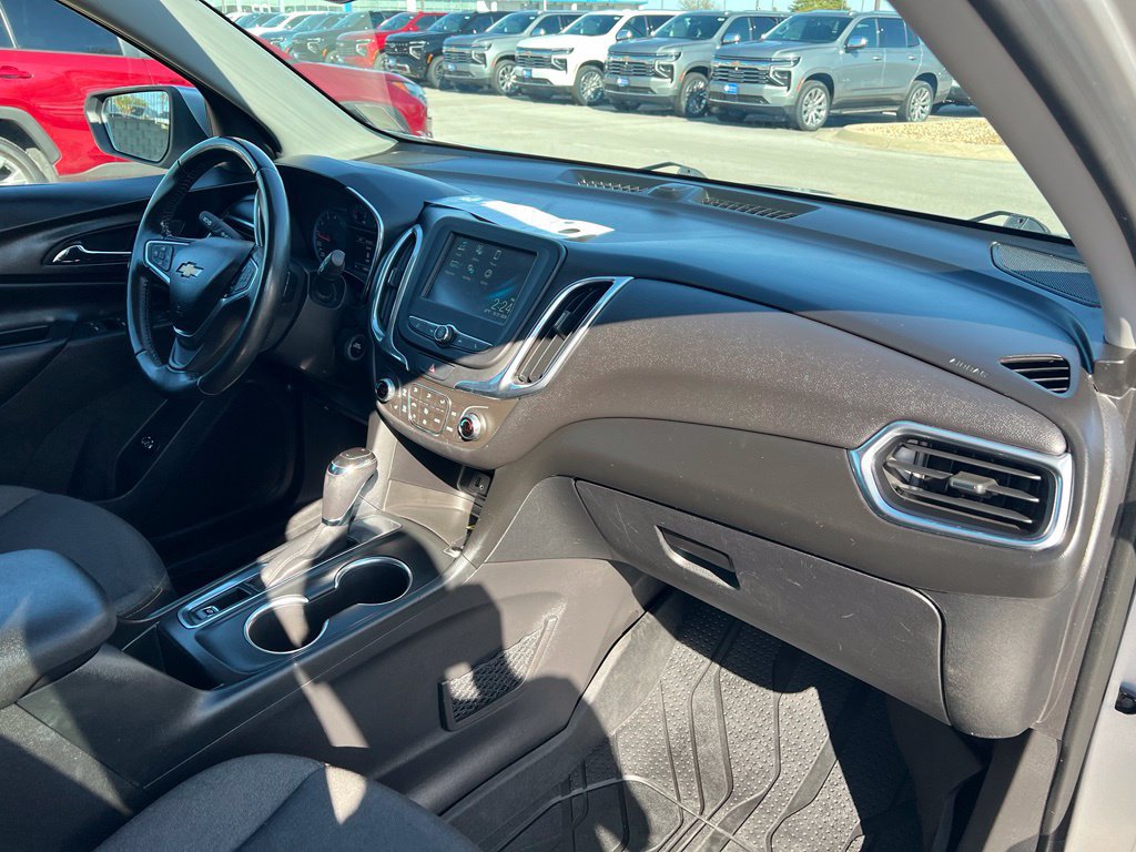 Used 2018 Chevrolet Equinox LT FWD image 25