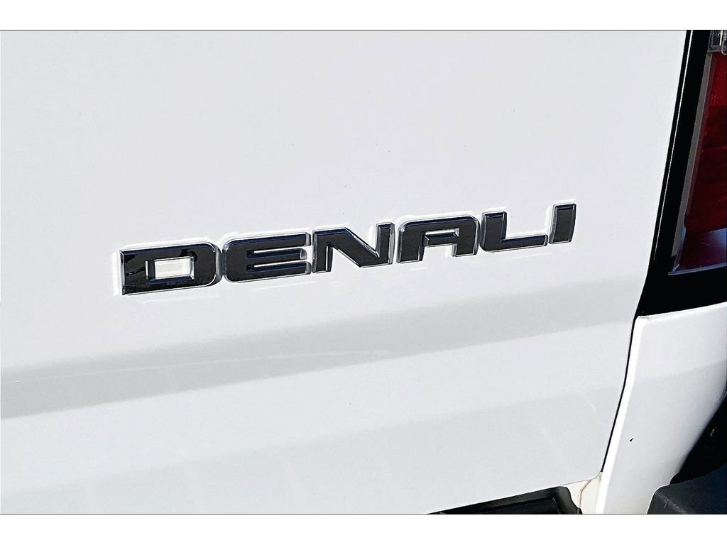 Used 2018 GMC Canyon Denali image 24