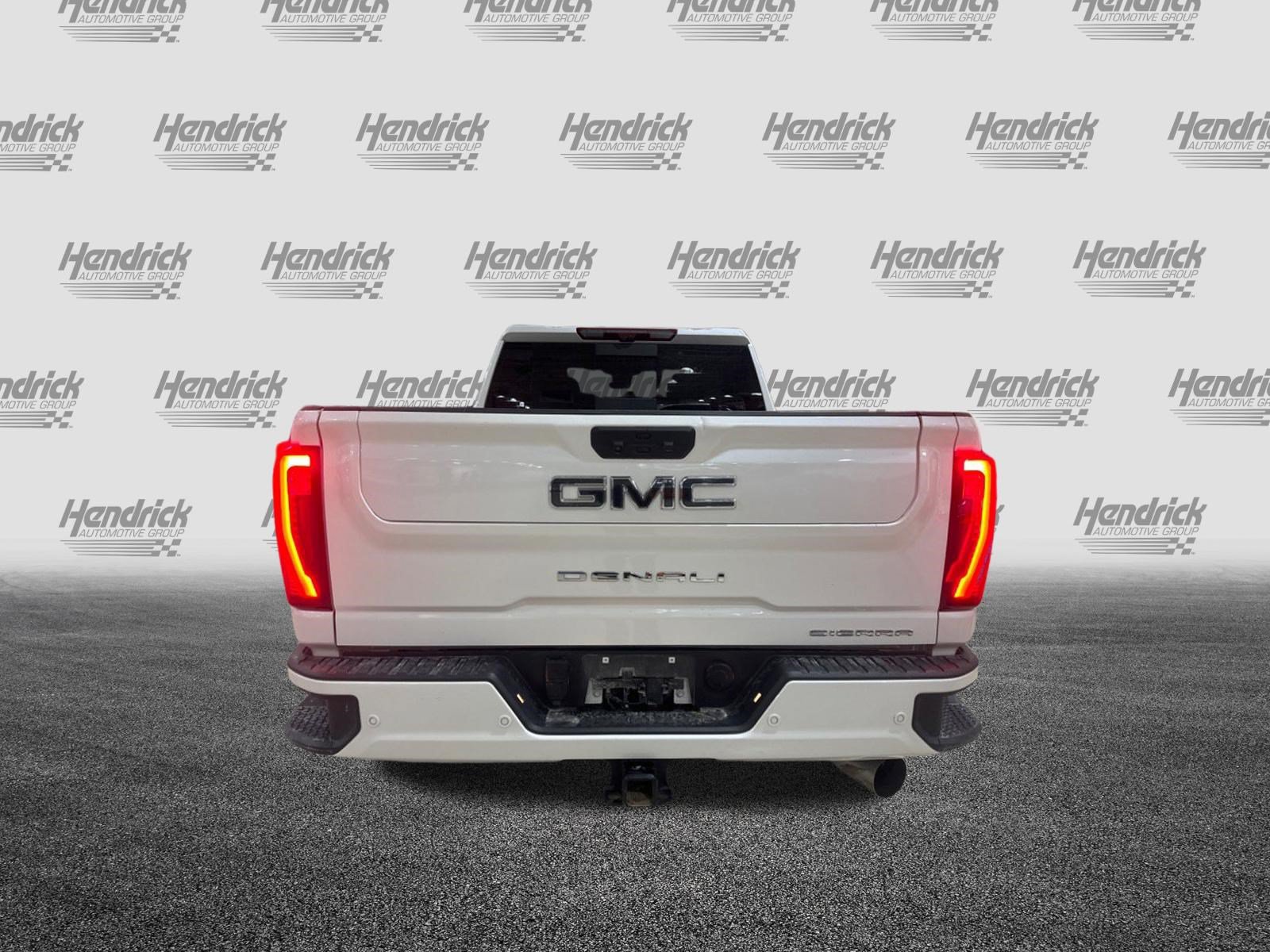 Used 2025 GMC Sierra 2500 Denali Ultimate AWD/4WD image 10