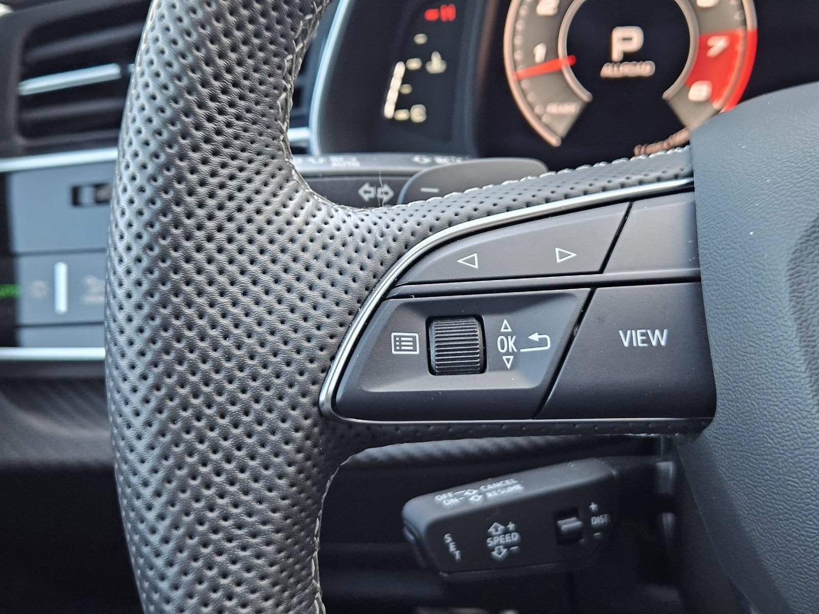 Used 2025 Audi SQ7 Prestige w/ Prestige Package AWD/4WD image 24