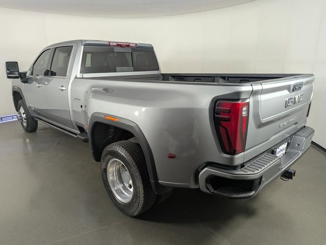 Used 2025 GMC Sierra 3500 Denali Ultimate AWD/4WD image 6