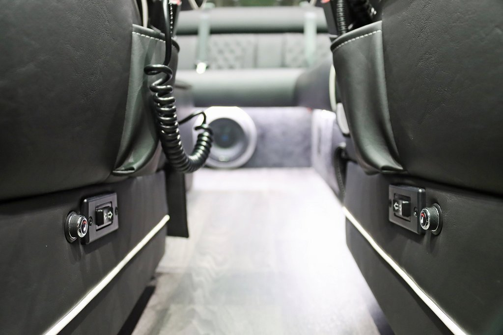Used 2024 Mercedes-Benz Sprinter 3500 image 42