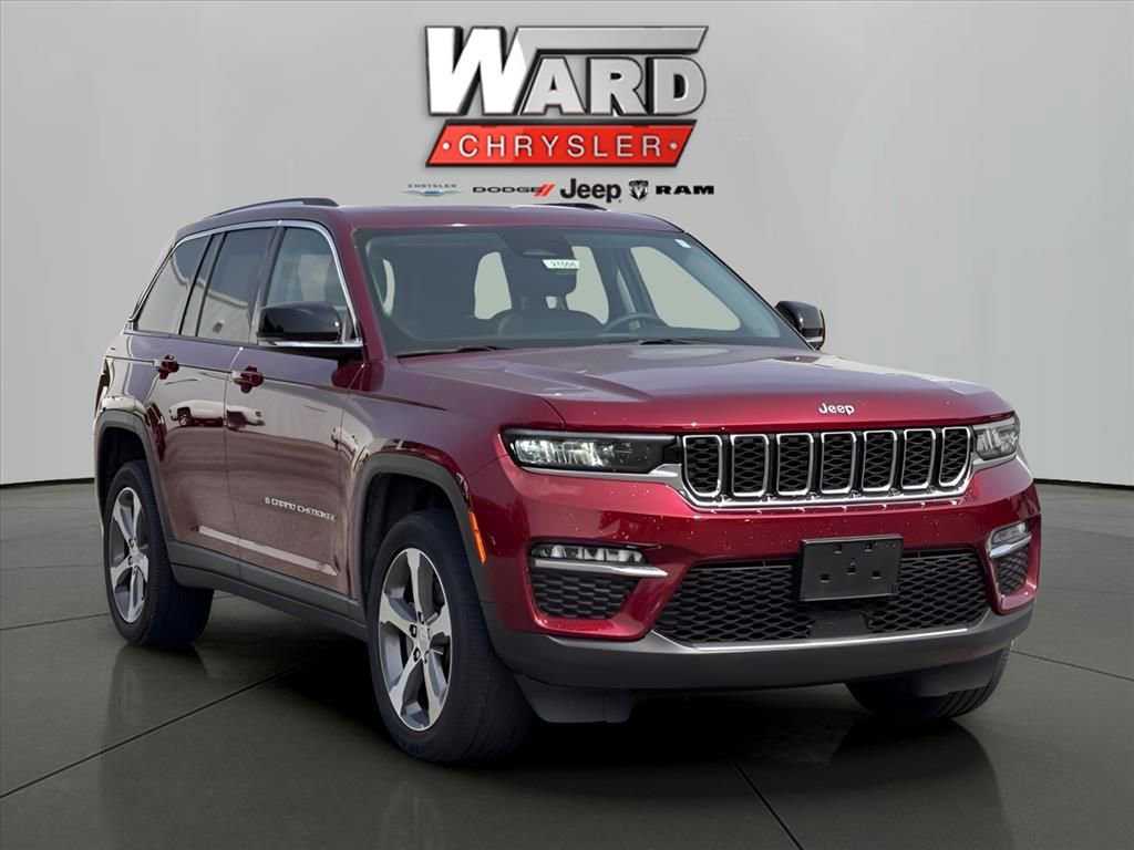 Used 2023 Jeep Grand Cherokee 4WD 4xe image 1