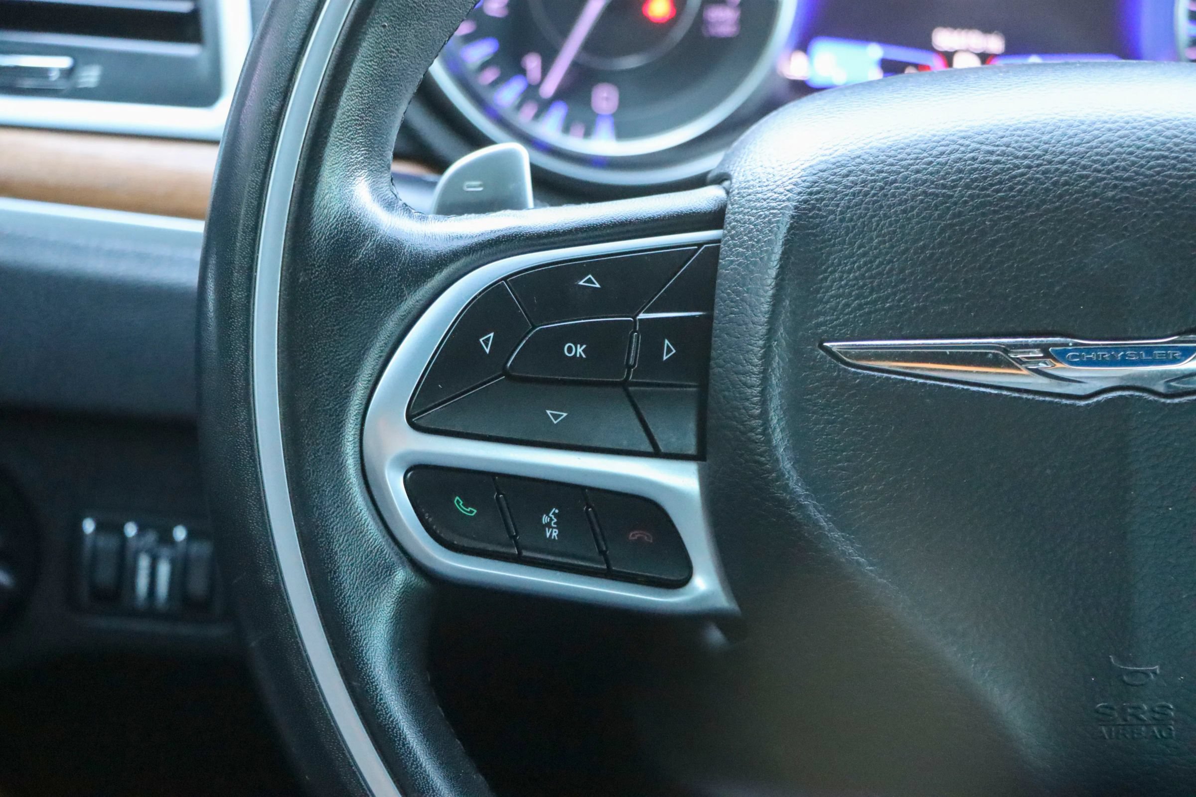 Used 2019 Chrysler 300 C RWD image 27