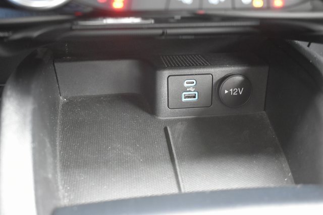 Used 2022 Ford Escape SE w/ Cold Weather Package image 31