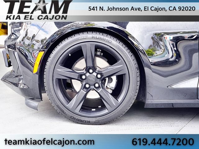 Used 2018 Chevrolet Camaro LS RWD image 7