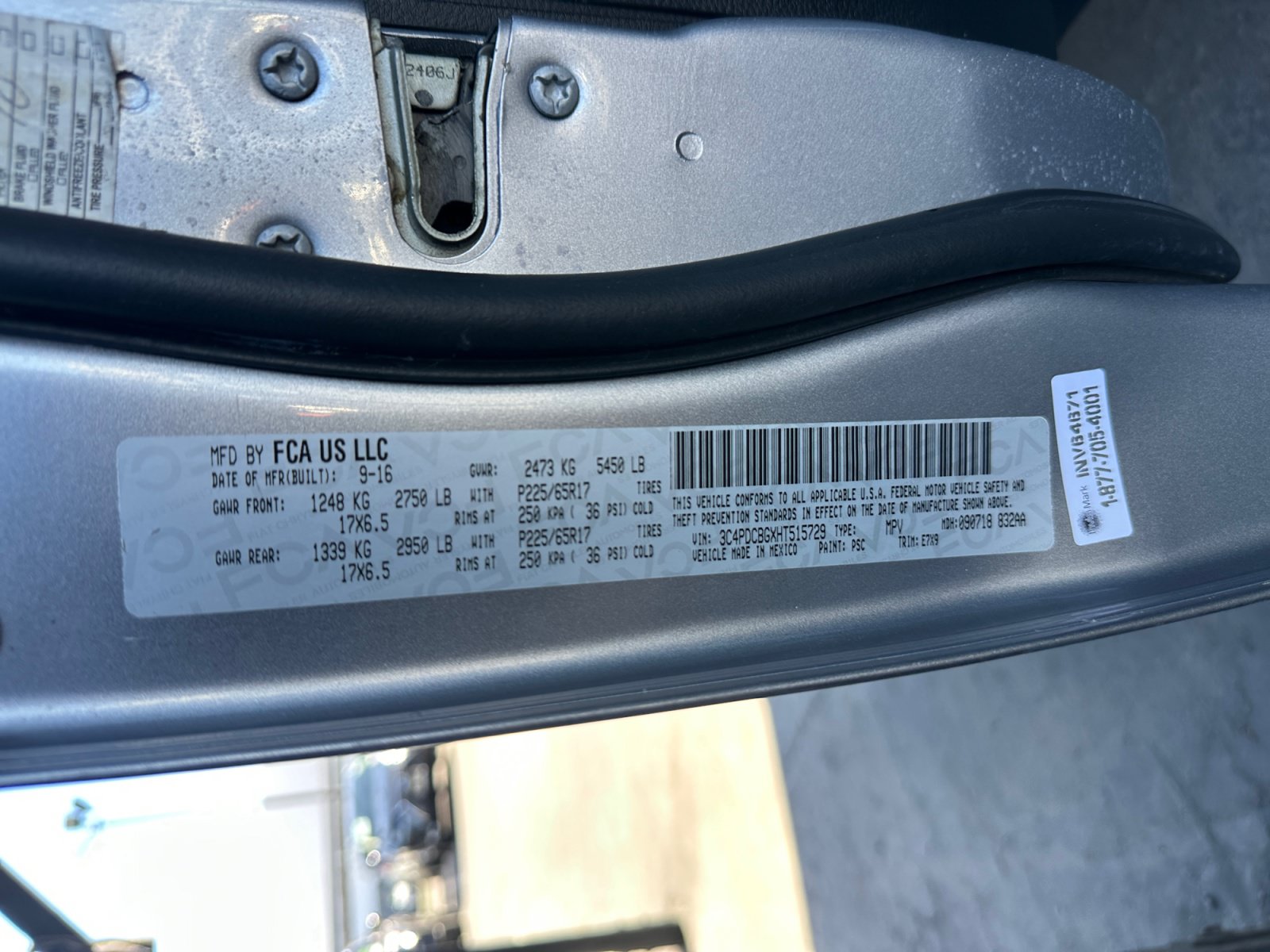 Used 2017 Dodge Journey SXT w/ Comfort/Convenience Group FWD image 26