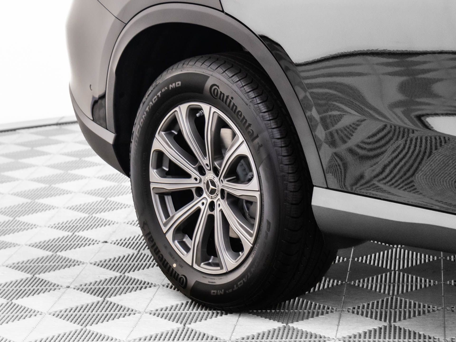 New 2025 Mercedes-Benz GLC 300 4MATIC image 35