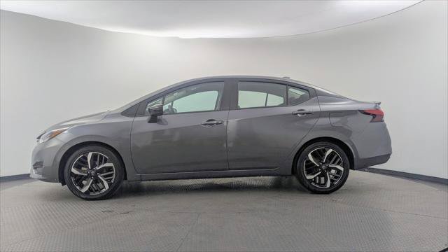 Used 2025 Nissan Versa SR FWD image 3
