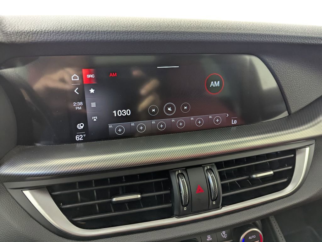 Used 2022 Alfa Romeo Stelvio Veloce image 14