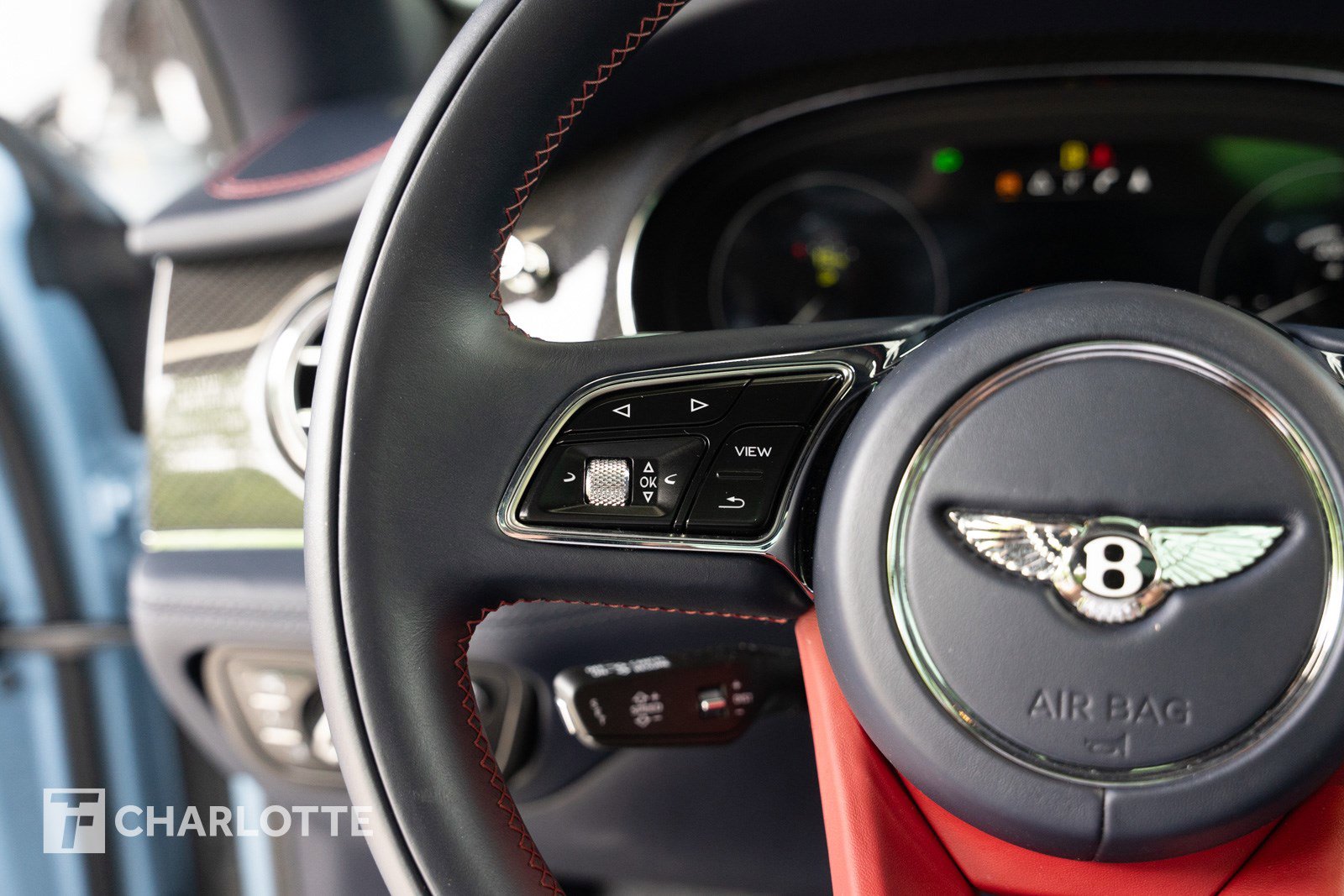 Used 2023 Bentley Bentayga Extended Wheelbase image 24