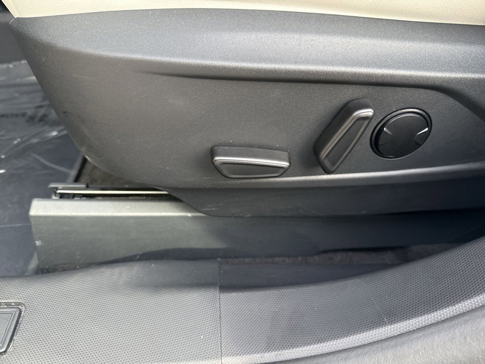 Used 2024 Ford Mustang Mach-E Premium image 13