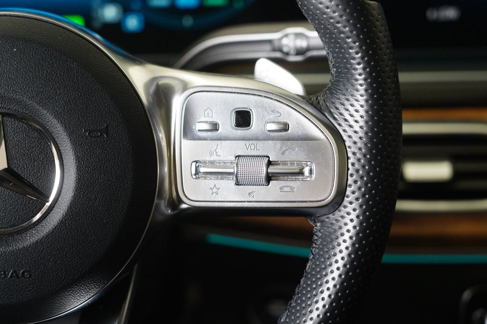 Certified 2023 Mercedes-Benz GLS 580 4MATIC image 18
