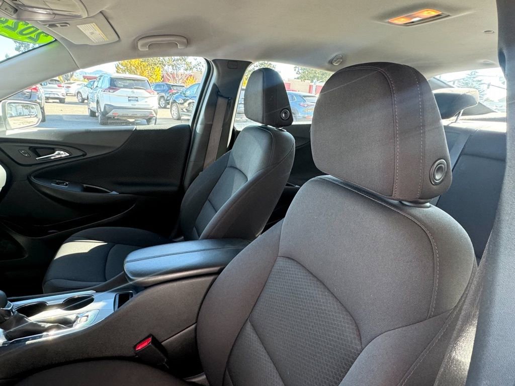 Used 2024 Chevrolet Malibu LT image 14