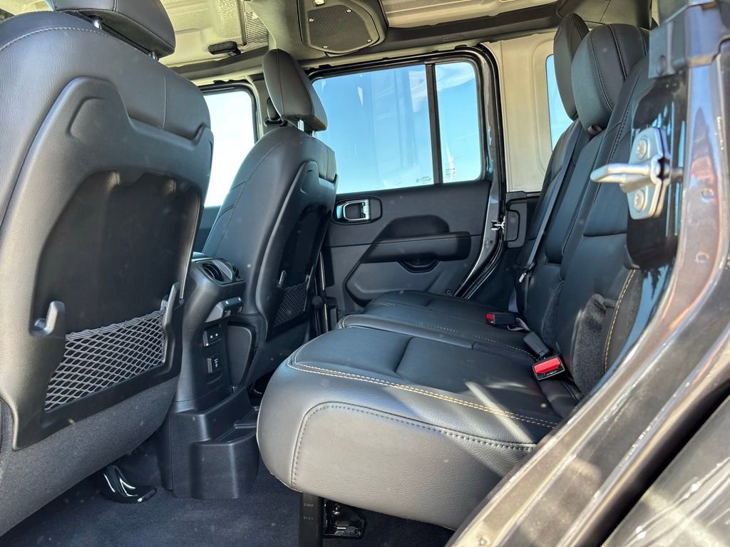 New 2025 Jeep Wrangler Unlimited Sahara w/ Safety Group AWD/4WD image 18