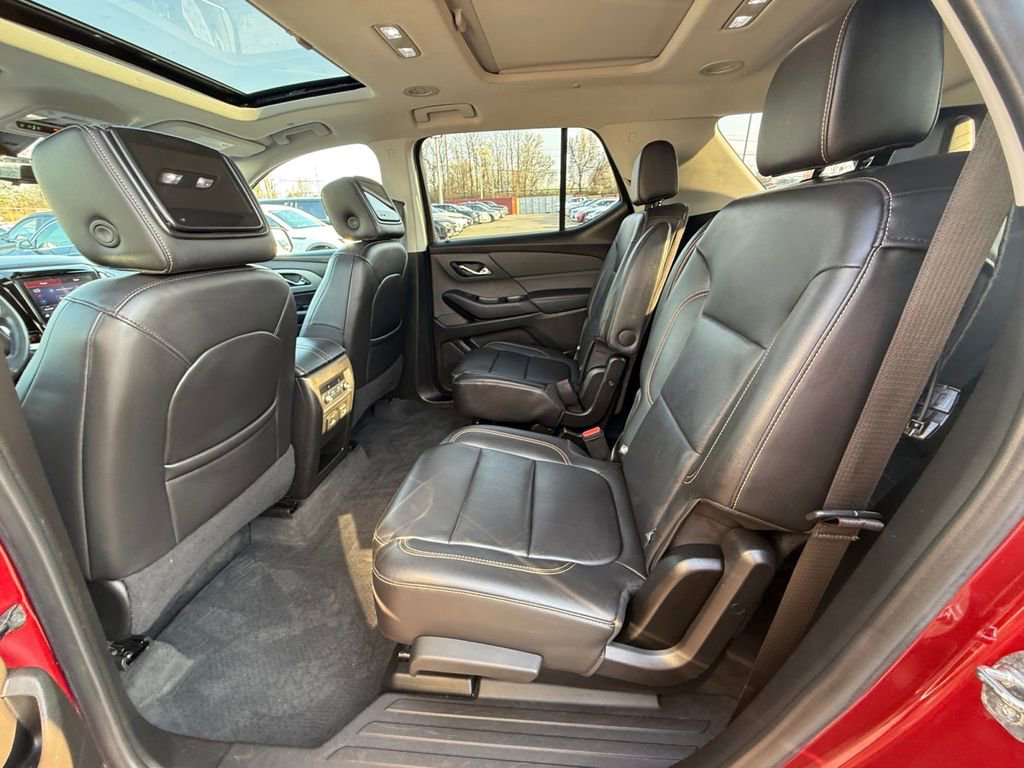 Used 2021 Chevrolet Traverse RS image 26