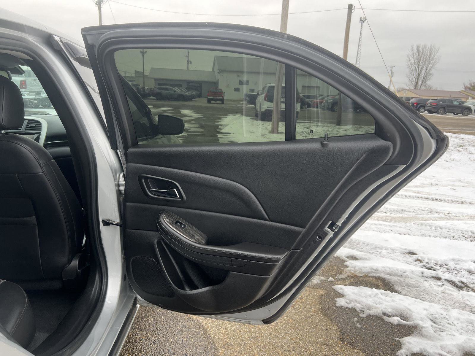 Used 2015 Chevrolet Malibu LT w/ Power Convenience Package image 23