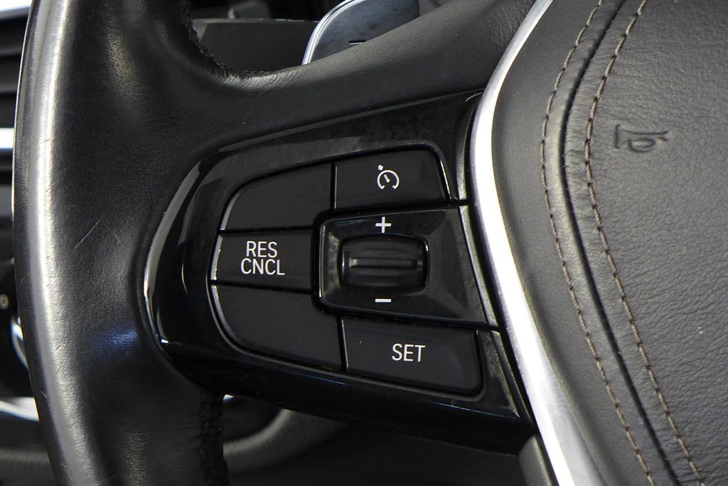 Used 2019 BMW 530e w/ Premium Package image 30