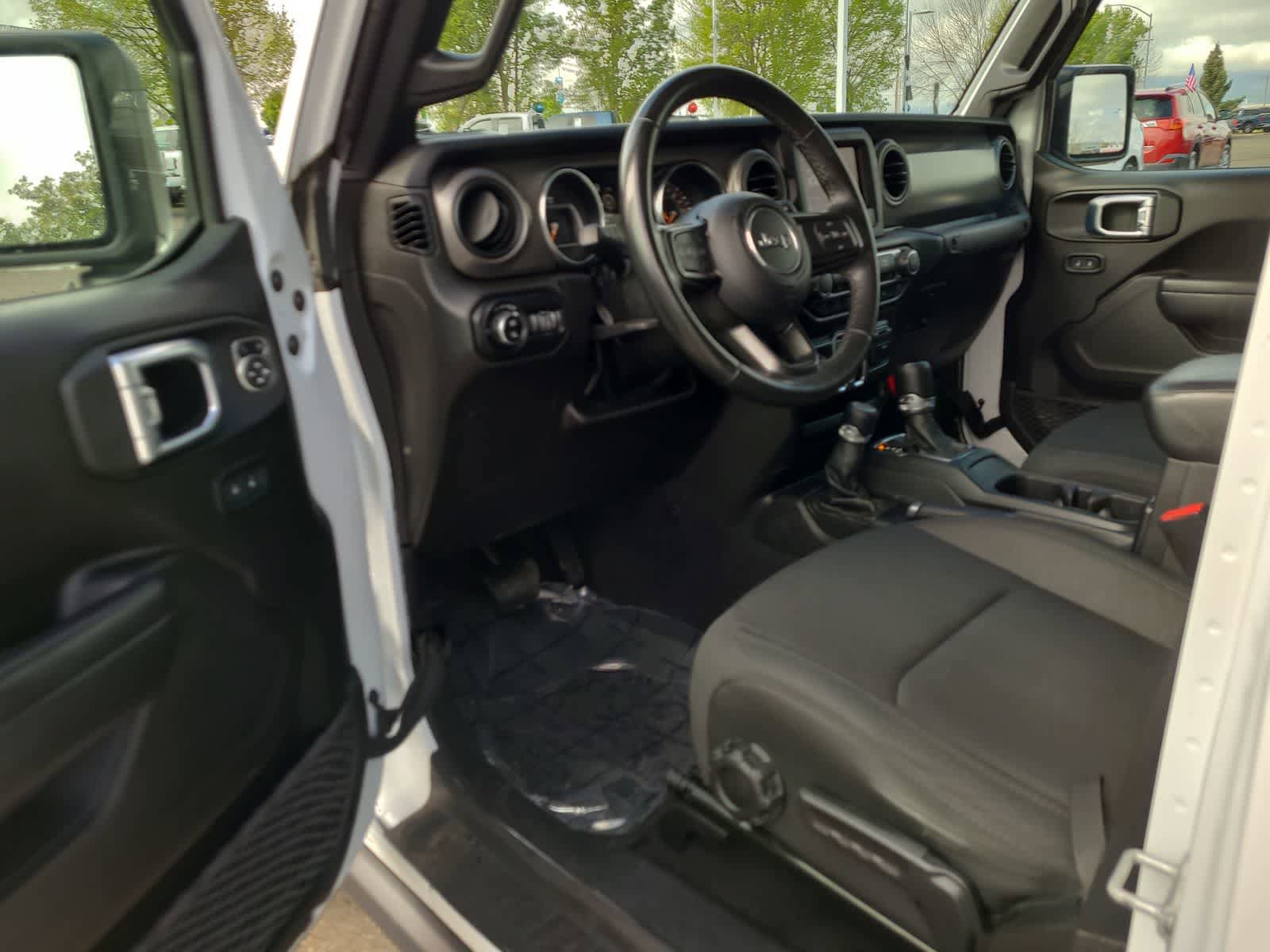 Used 2022 Jeep Gladiator Sport image 10