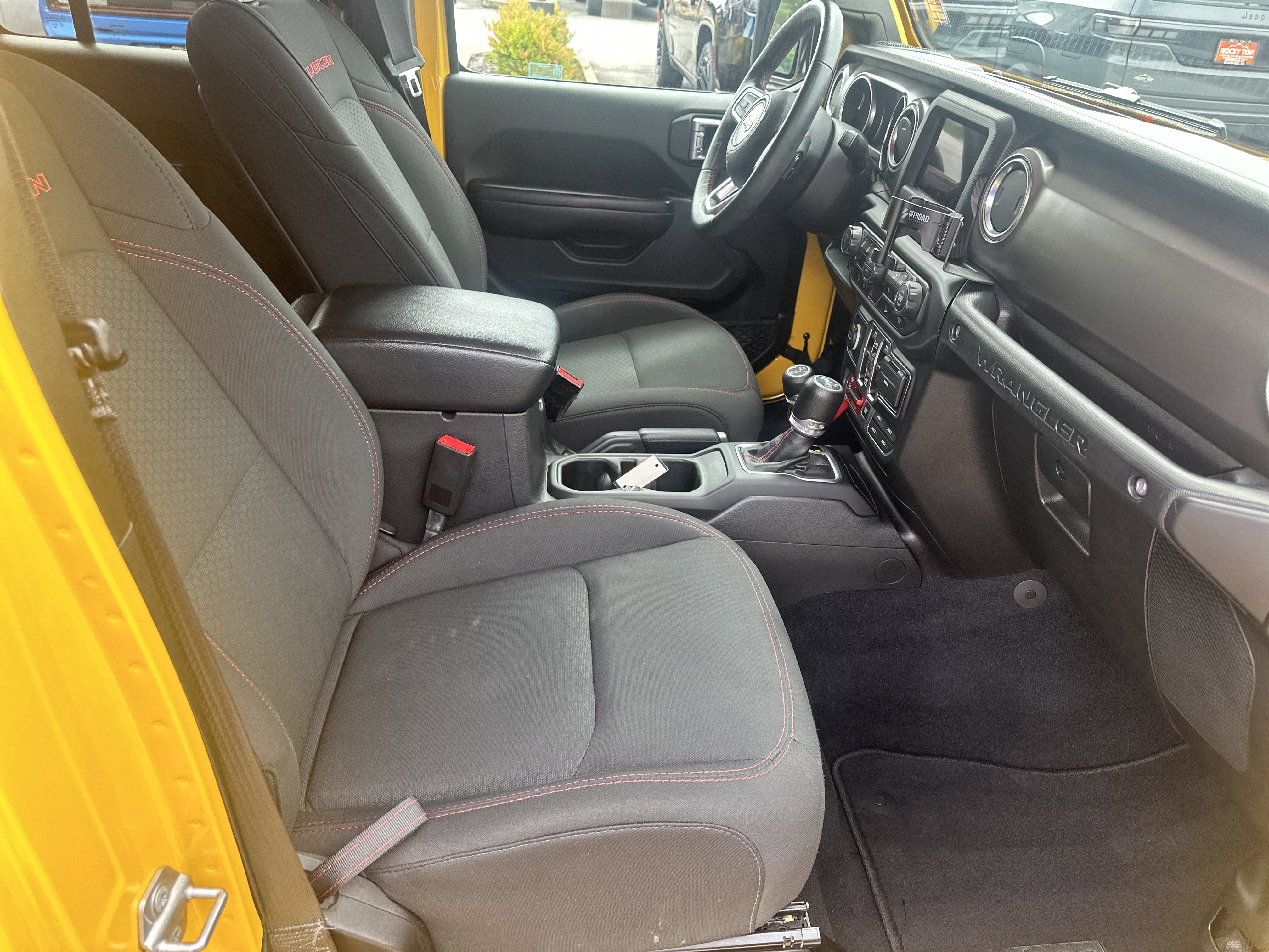 Used 2019 Jeep Wrangler Unlimited Rubicon w/ Cold Weather Group AWD/4WD image 33