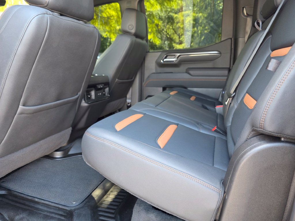 Used 2025 GMC Sierra 1500 AT4 w/ AT4 Premium Package AWD/4WD image 29