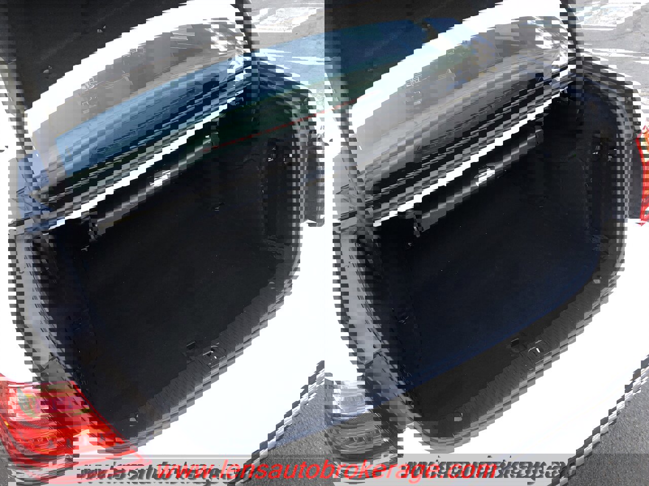 Used 2014 Mercedes-Benz E 350 Sedan image 17