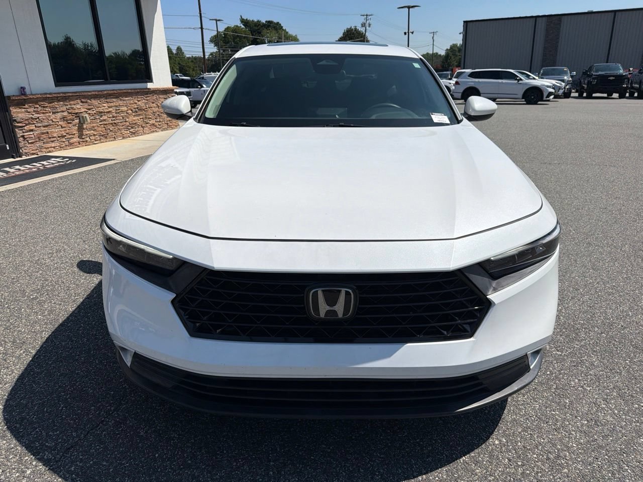Used 2023 Honda Accord EX image 9