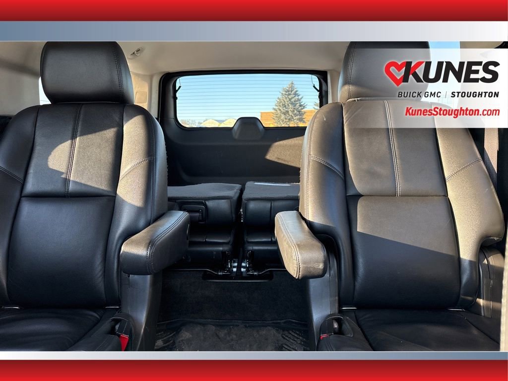 Used 2014 GMC Yukon XL SLT w/ SLT-2 Equipment Package image 28
