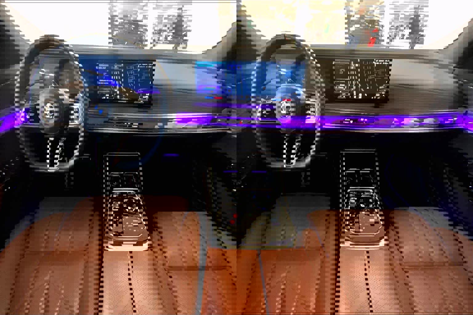 Used 2023 BMW 760i xDrive AWD/4WD image 15