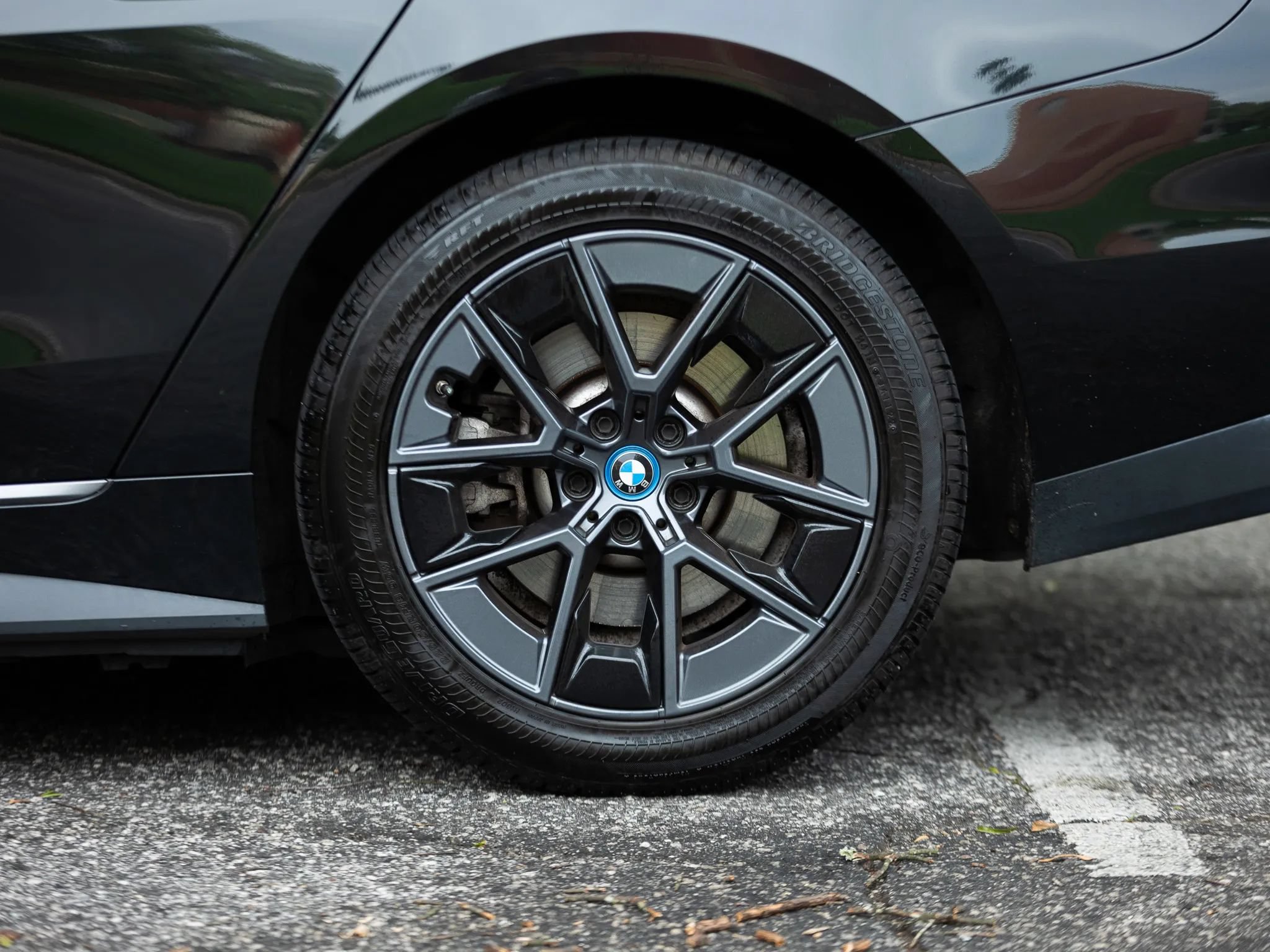 Used 2023 BMW i4 eDrive40 w/ Premium Package RWD image 13