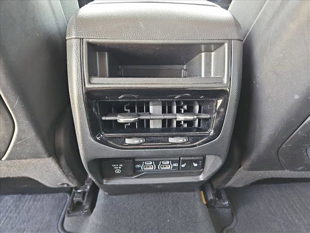 Used 2023 Jeep Grand Cherokee Limited image 18