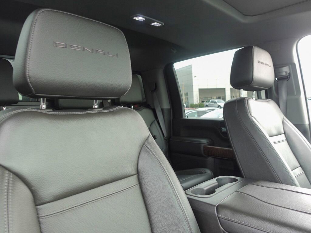 Used 2023 GMC Sierra 2500 Denali image 15