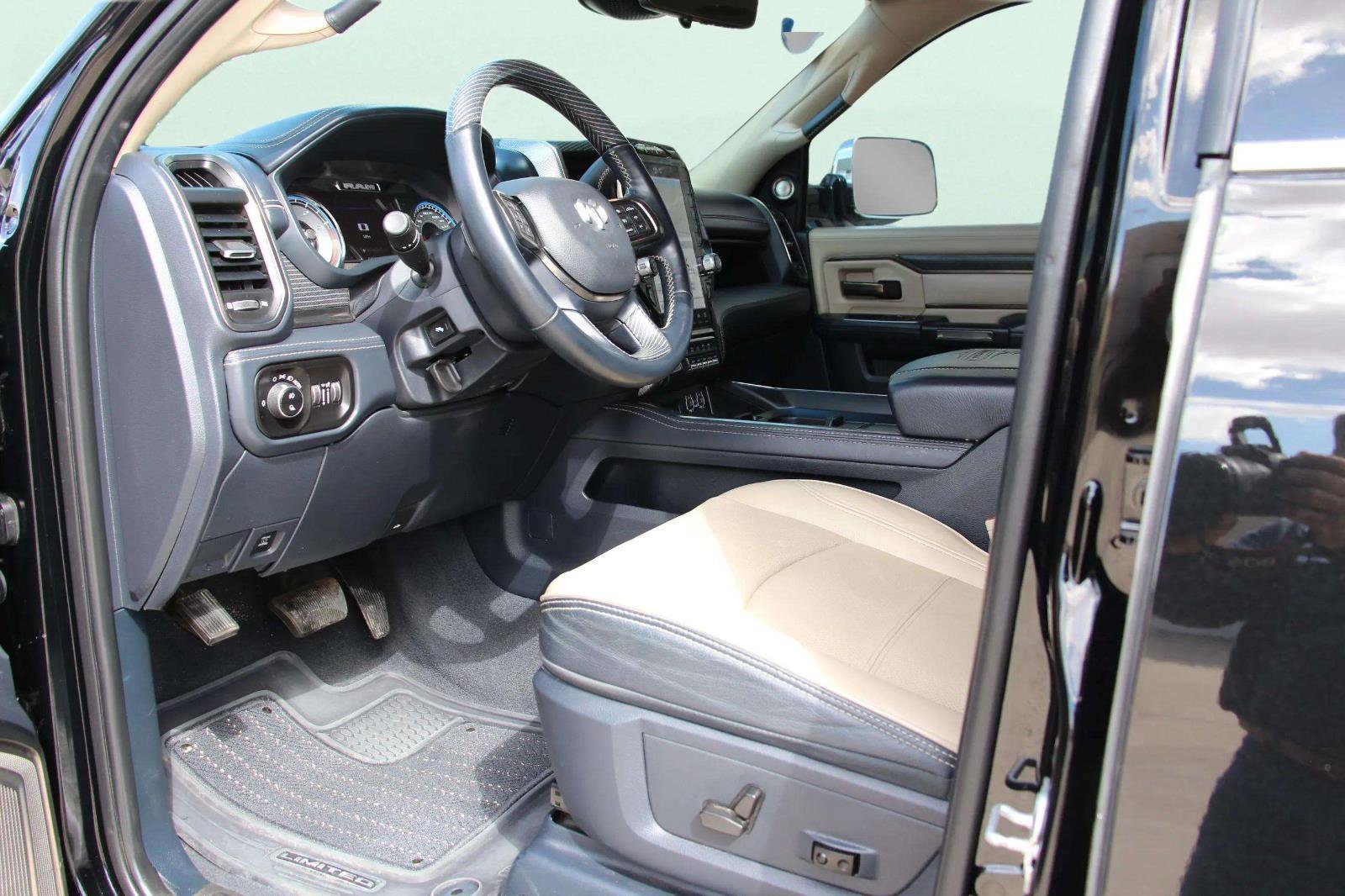 Used 2022 RAM 2500 Limited image 16